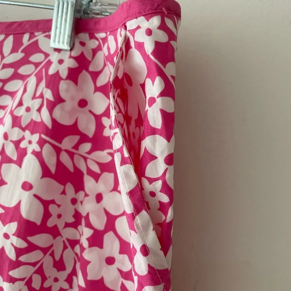 L.L. Bean Pink Floral Skirt Side Pockets Size 20 - Image 2