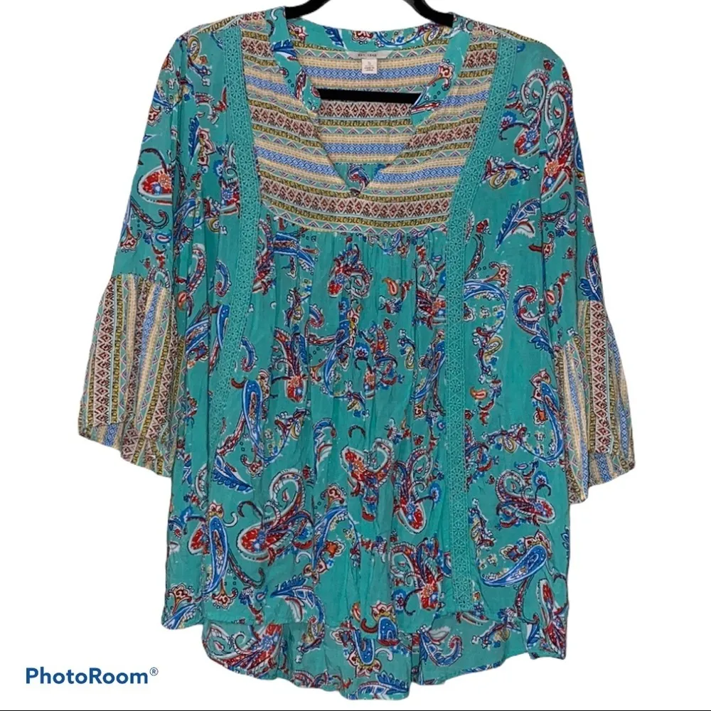 Cato est. 1946 bright colored v-neck hi low blouse - Image 14