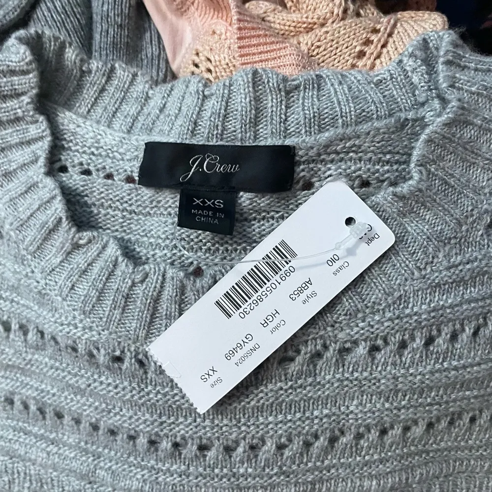 NWT J. Crew Grey Pointelle Scalloped Hem Sweater - Image 4