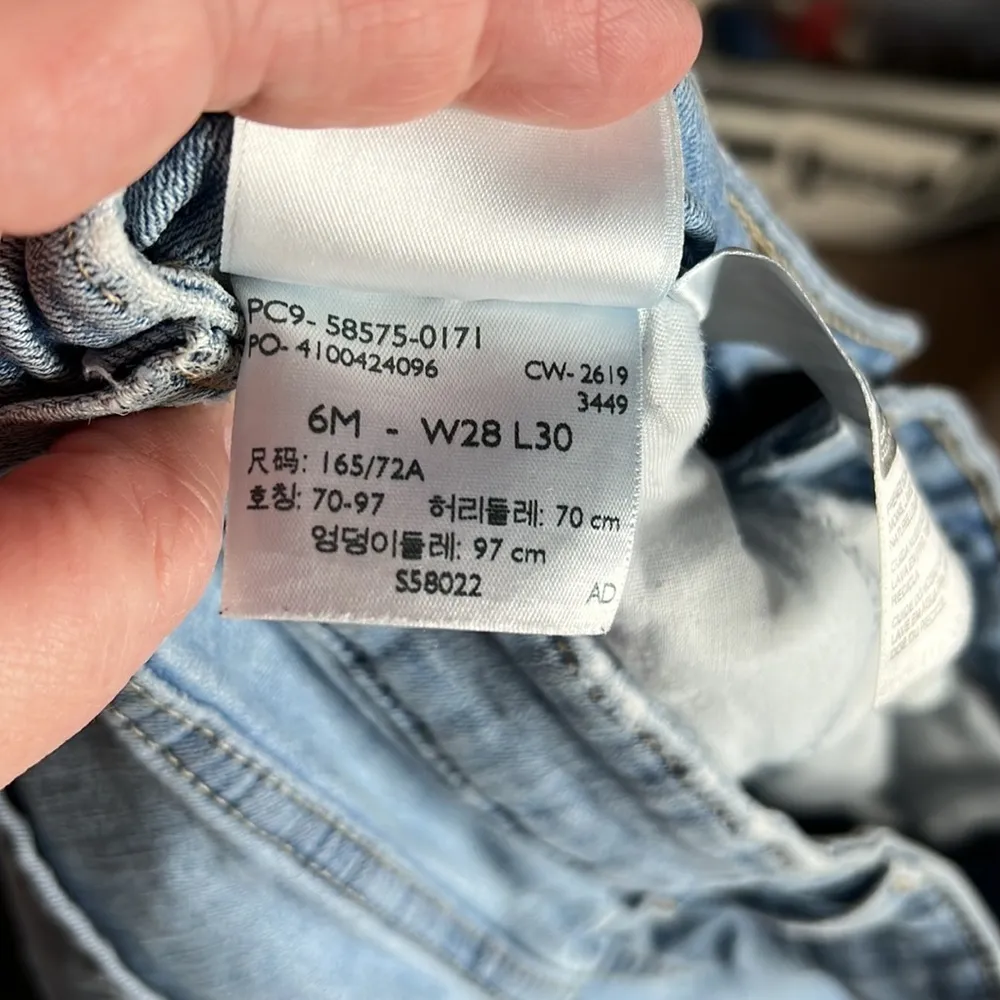 Levi’s Women's Classic Mid Rise Skinny Light Blue Jeans Size 6M W28 L30 - Image 12