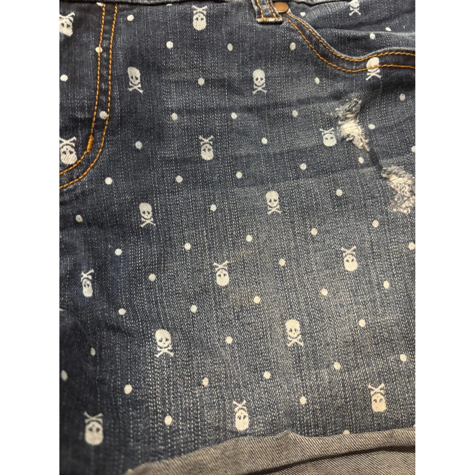 Torrid  Denim Shorts Size 16‎ Goth Skull & Crossbones Print Distressed Raw Hem - Image 2