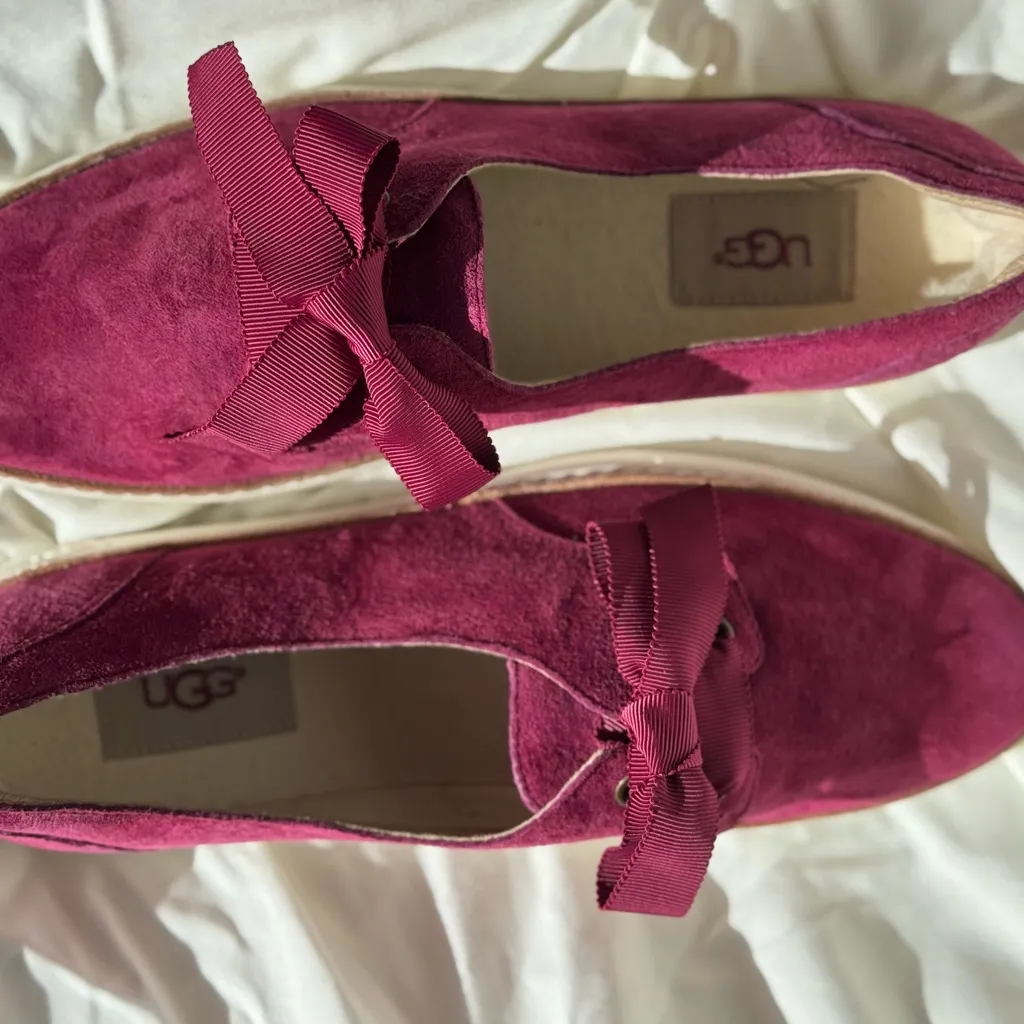 UGG  Burgundy Suede Loafers Classic Flats Size 6.5 - Image 7