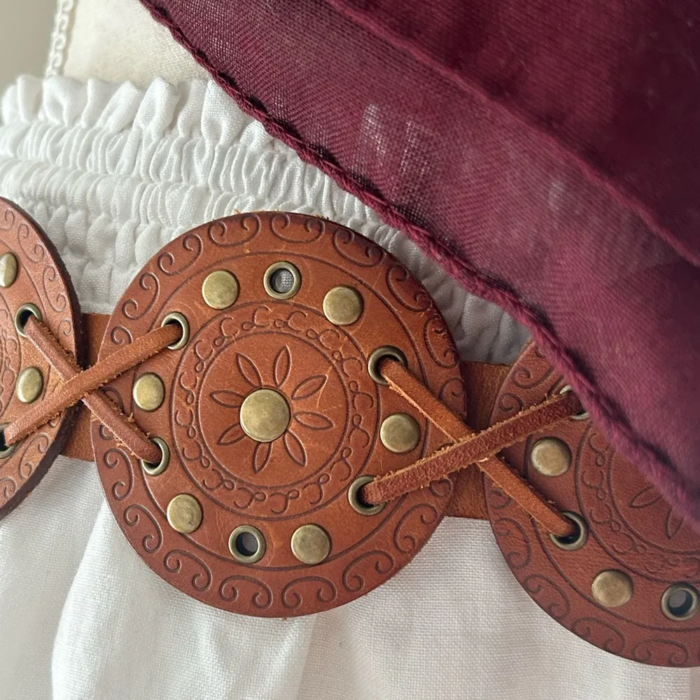 The Limited Vintage  Leather Disc Boho Belt Sz S - Image 4