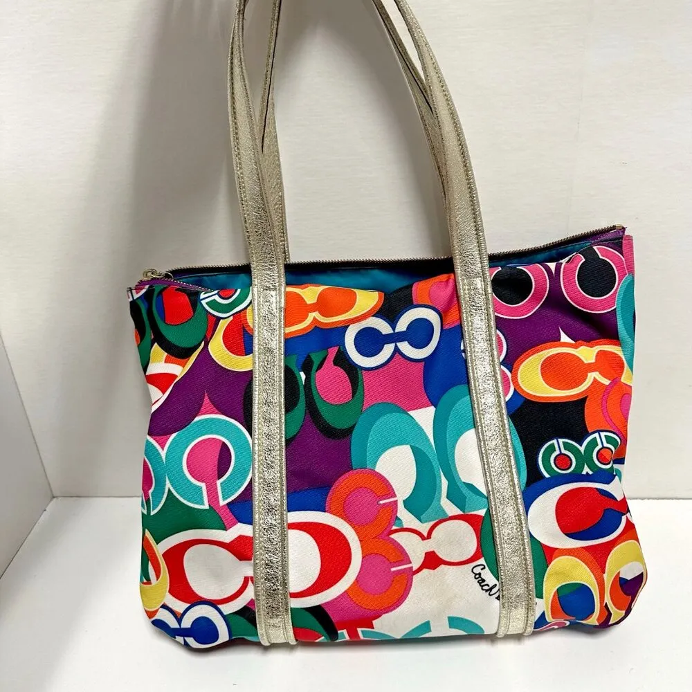 Coach Poppy Glam Tote & Wallet - Image 7