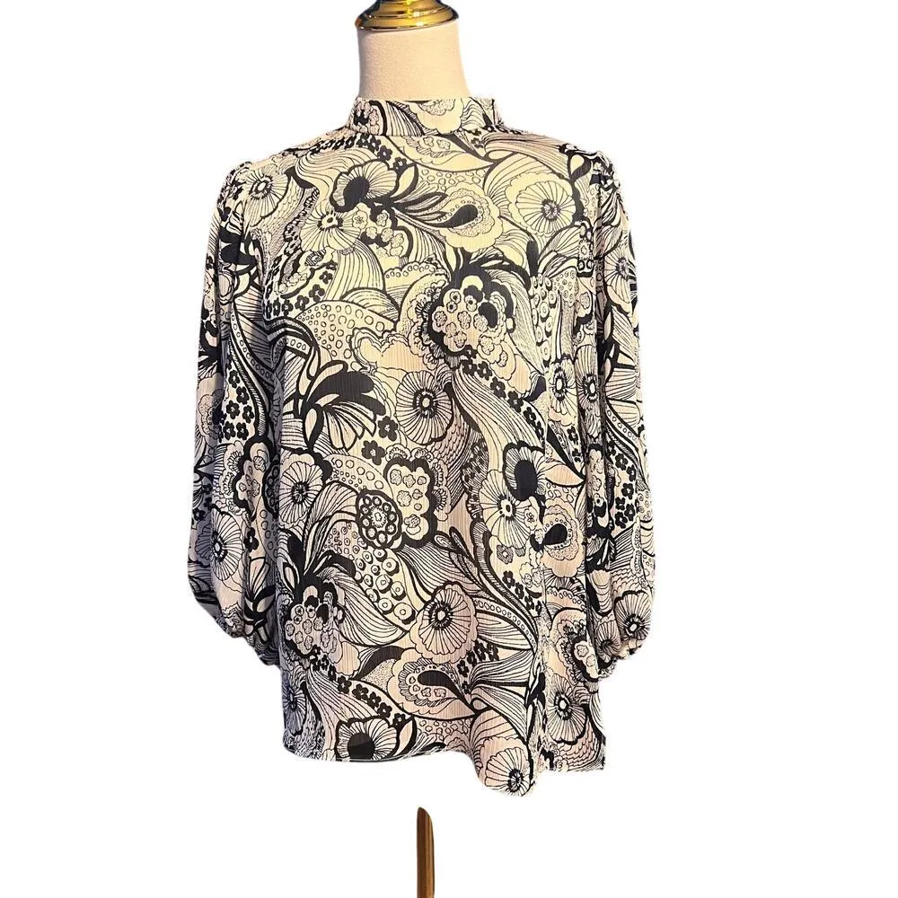 Ted Baker London Johsiie Stand Collar, Balloon Sleeve Blouse Black/White. Size M - Image 2