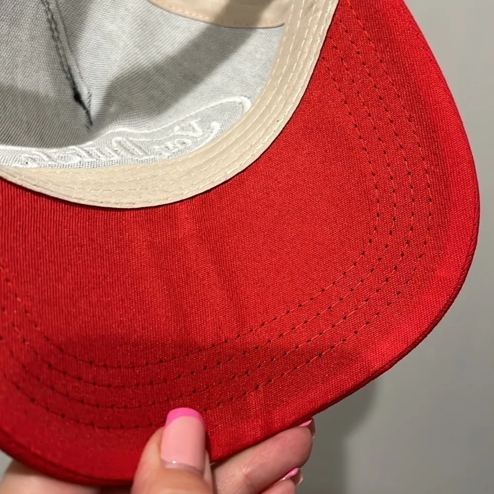 Graphic Hat, adjustable back. New, lightweight, unisex. Size L - Image 9