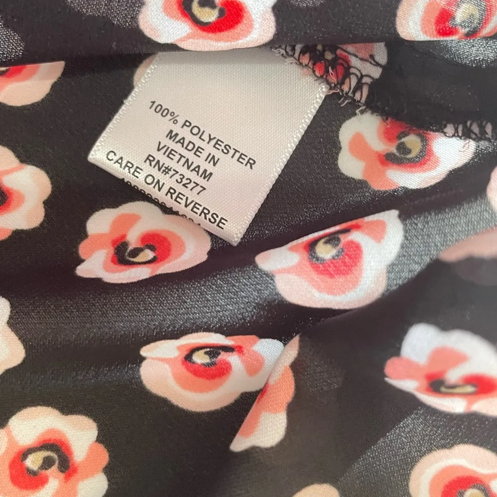 ELLE Women's Black Red White Floral Ruffle Cap Sleeve Blouse Top Size S - Image 10