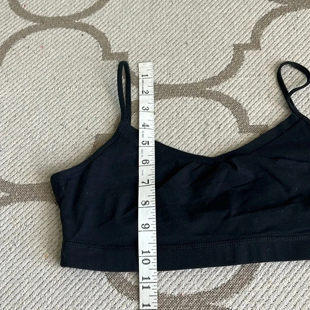 Lululemon black no padding yoga lounge light support bra - Image 3