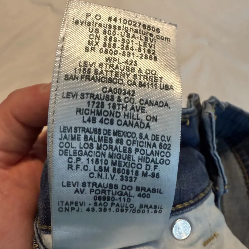 Denizen by Levi’s Denim Jean Modern Shorts 4” cuffed hem Mid Rise - Image 6