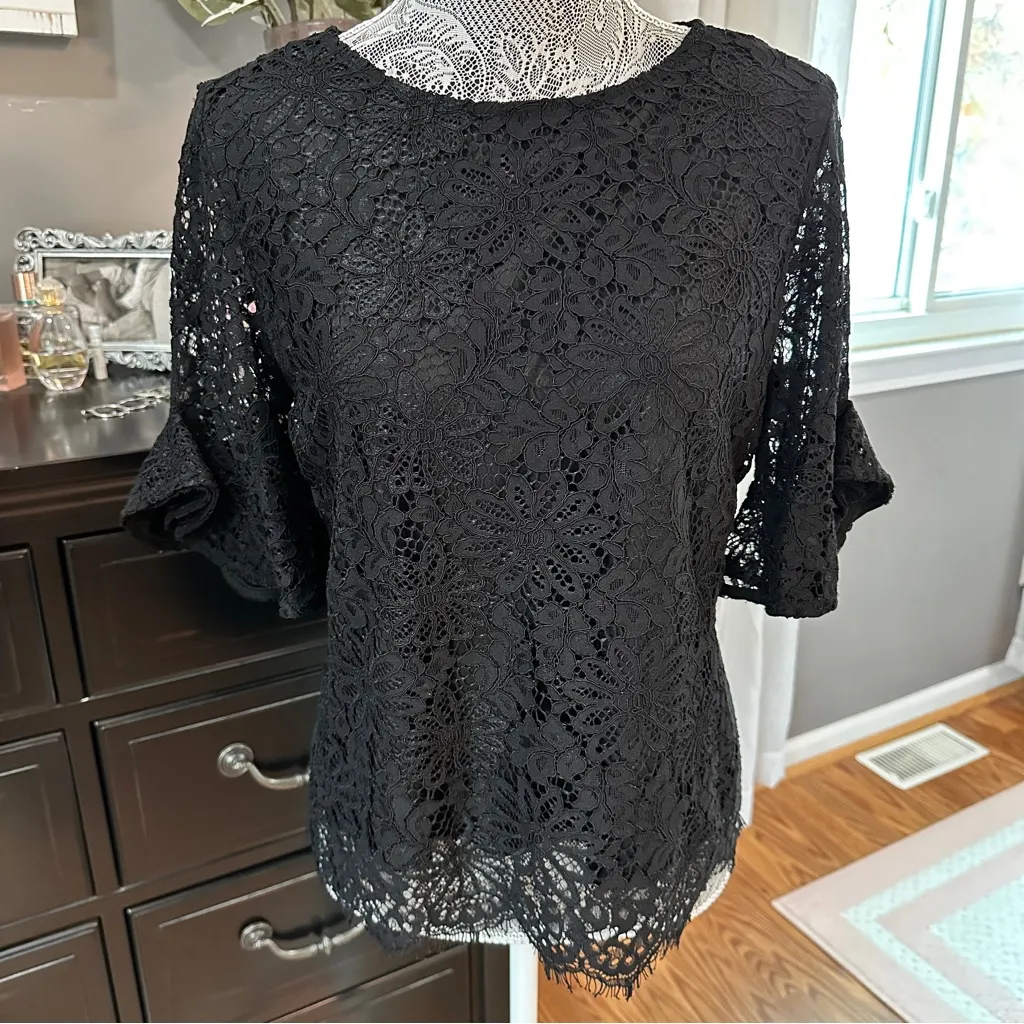 Nanette Lepore Black Floral Lace Blouse, Scalloped Hem Romantic Minimalist Small - Image 2