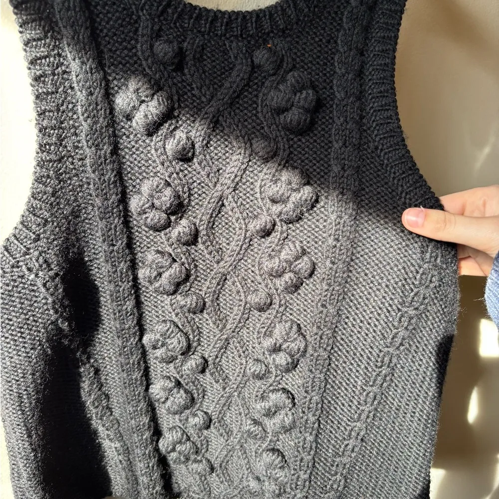 Black Knit Sleeveless Top - Image 5