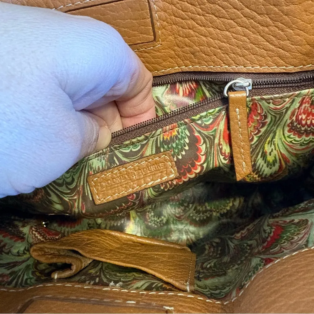 Dooney & Bourke Tan All Leather Medium Tote Handbag Tassel Vintage Square Carmel - Image 7