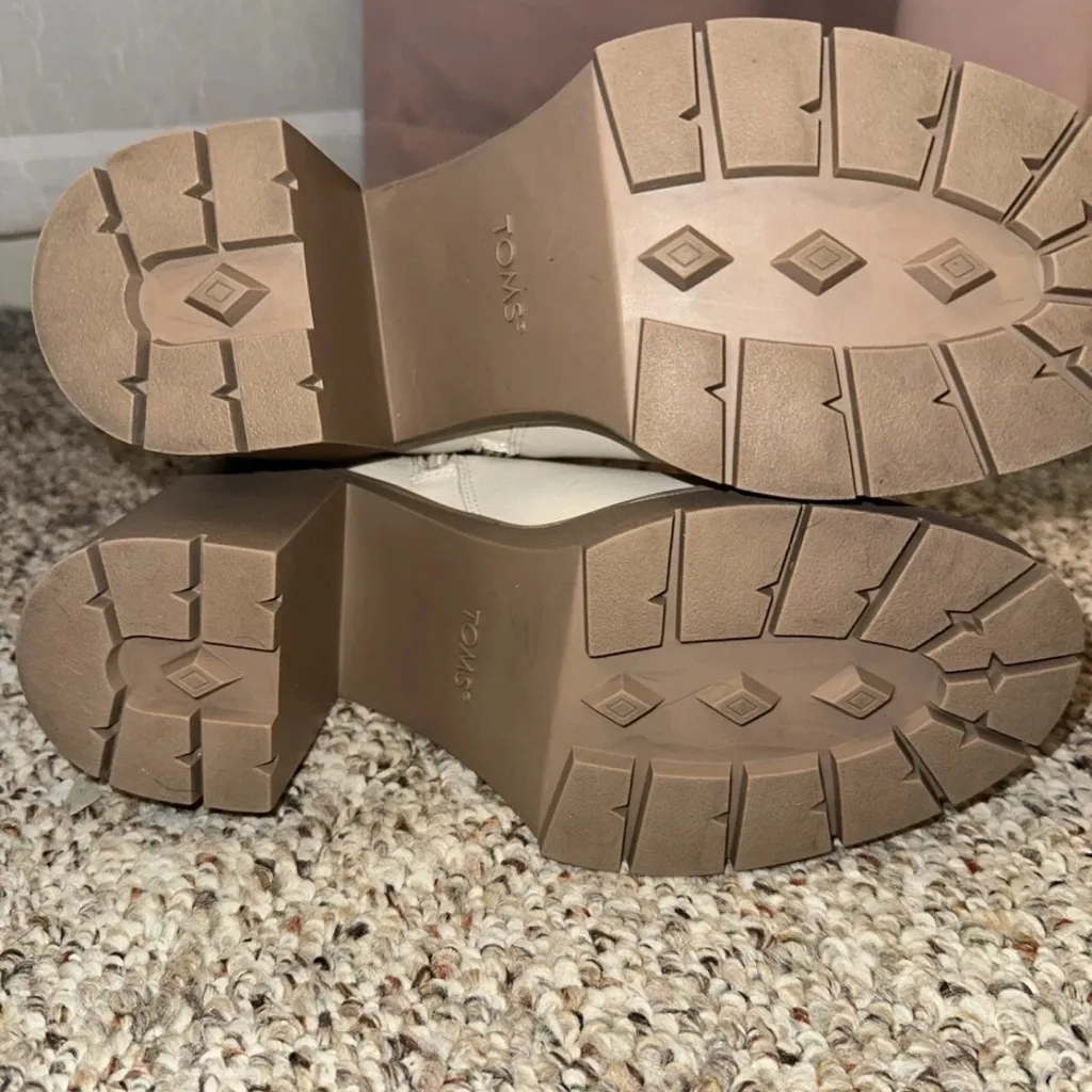 TOMS Rya Lug Sole Women's Size 9.5 Block Heel Platform Booties Light Sand - Image 7