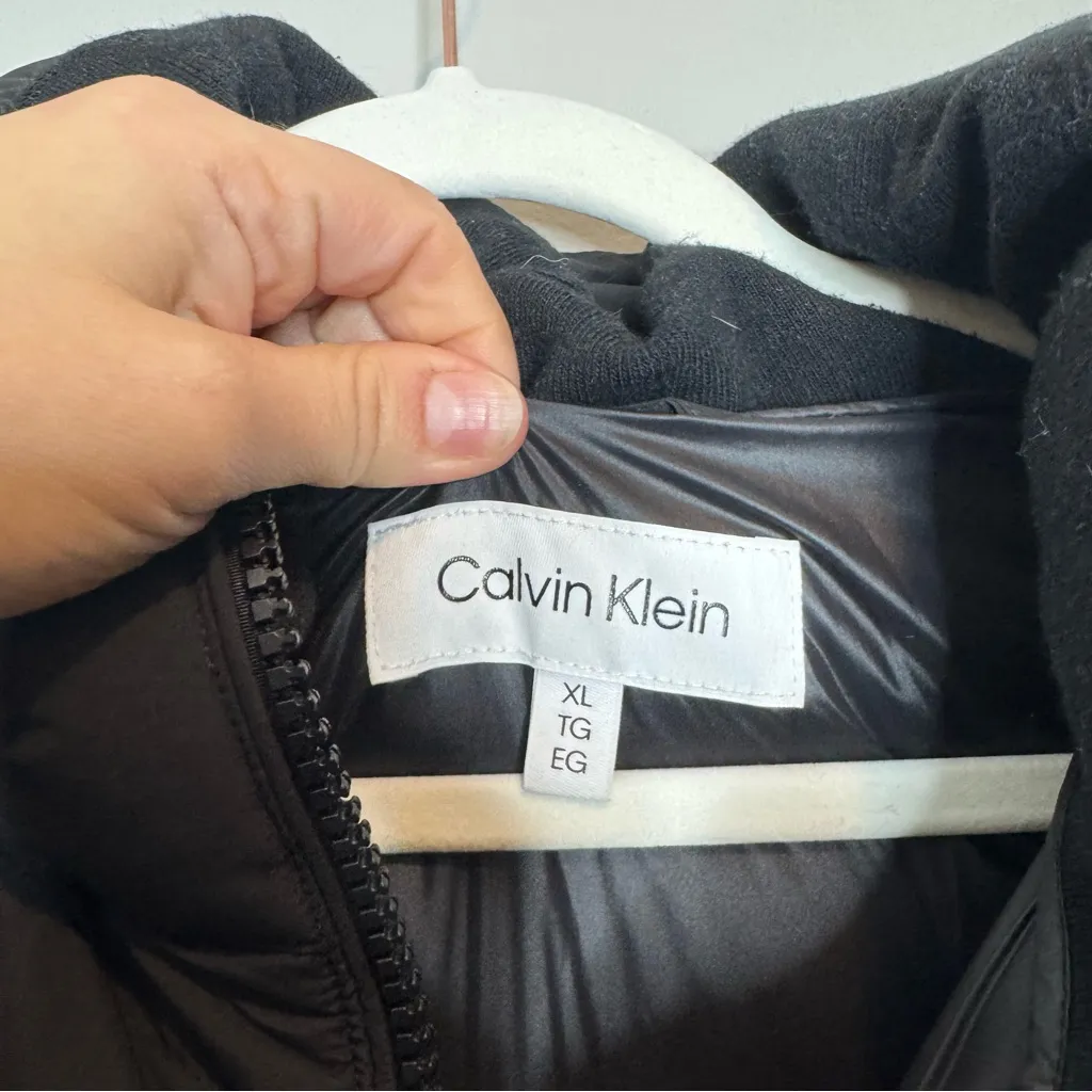 Calvin Klein Women’s Puffer Coat Hooded Black Size XL Mid Length - Image 2