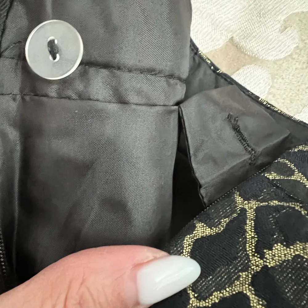 ASOS Elegant Black and Gold Animal Print Skirt size 4 NWT - Image 5