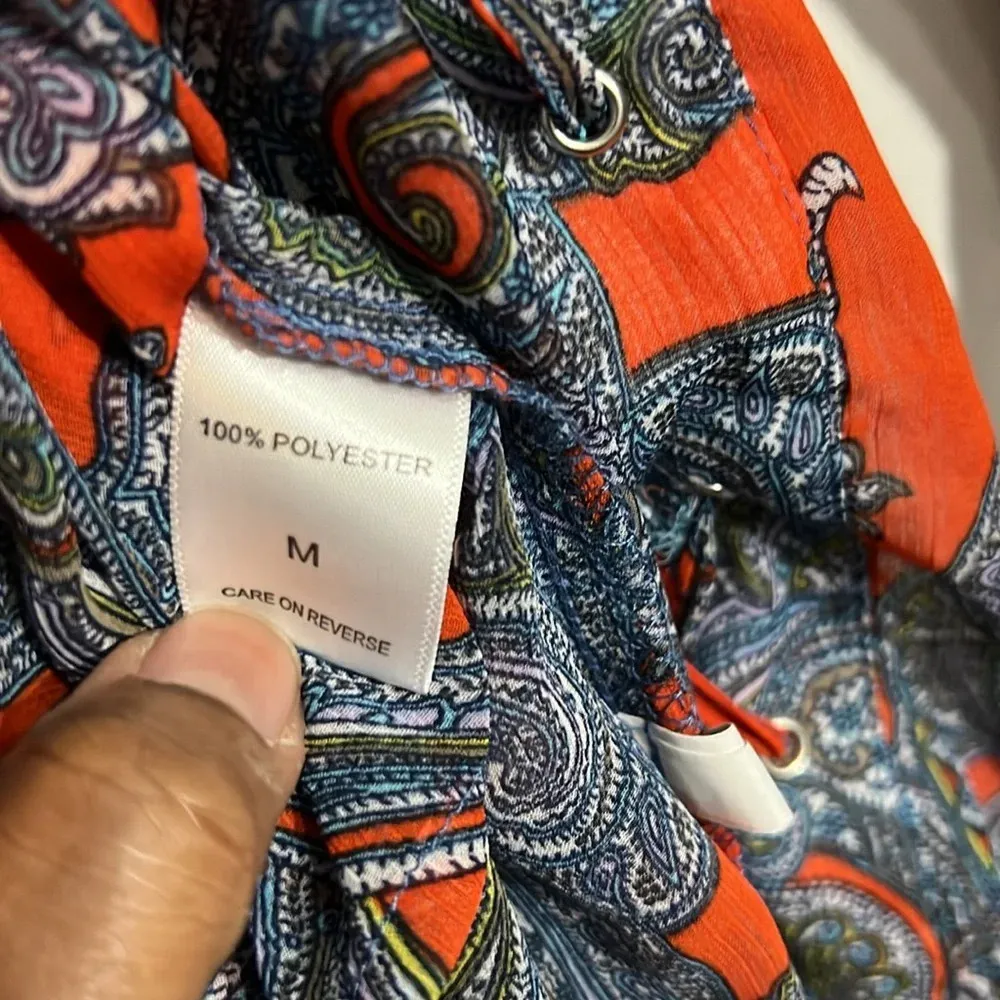 Soho Jeans Paisley top with Tie front - size Medium - Image 6