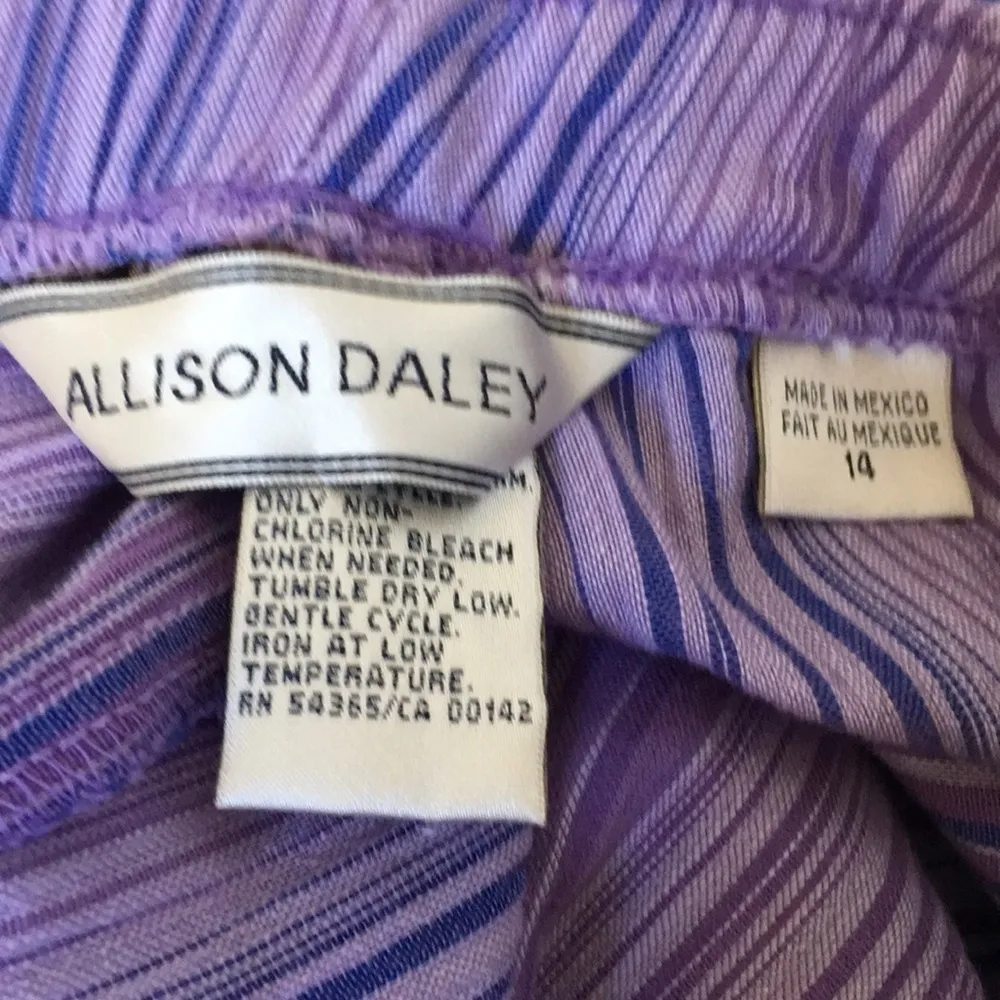 FINAL MARKDOWN Ladies Allison Daley capris 14 - Image 5