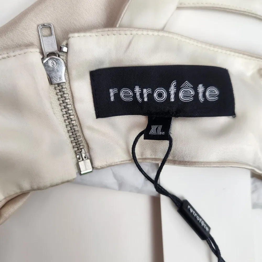 Retrofete Zeke Bra Top in Champagne Size XL NWT Satin Crystal Embellishments - Image 8