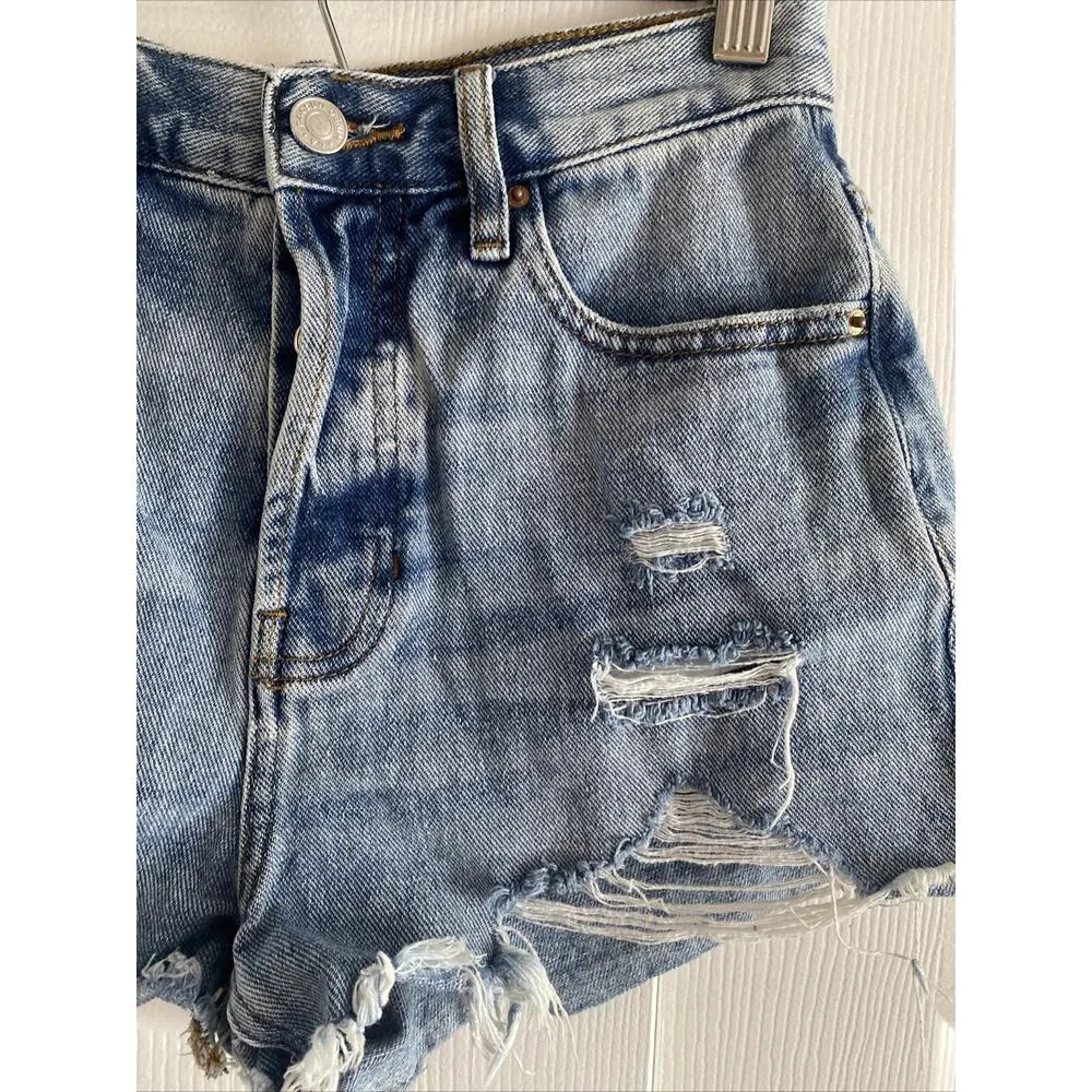Pacsun‎ Women's 25 Vintage High Rise Light Wash Button Fly Cut off Denim Shorts - Image 3