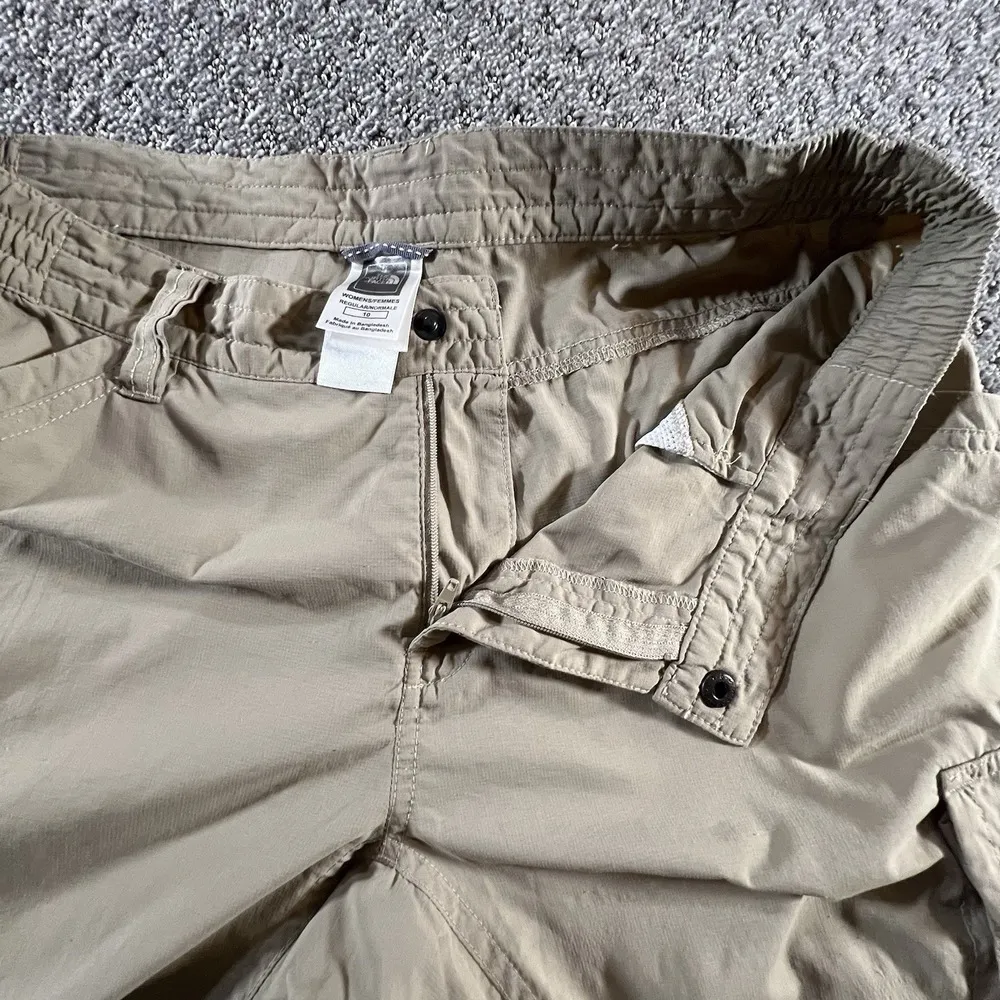 The North Face Womens Convertible Cargo Hiking Pants Sz 10 Beige Zip-Off Outdoor - Image 5