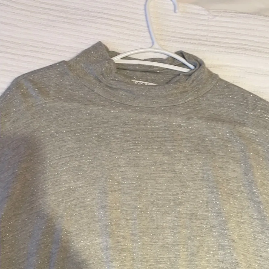 Project social tee mock neck long sleeved large - Image 4