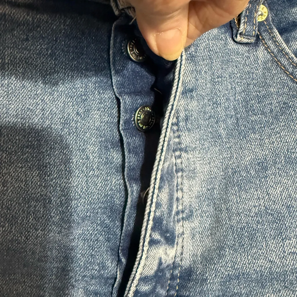 Free People
CRVY Vintage High Rise Denim Shorts - Image 5