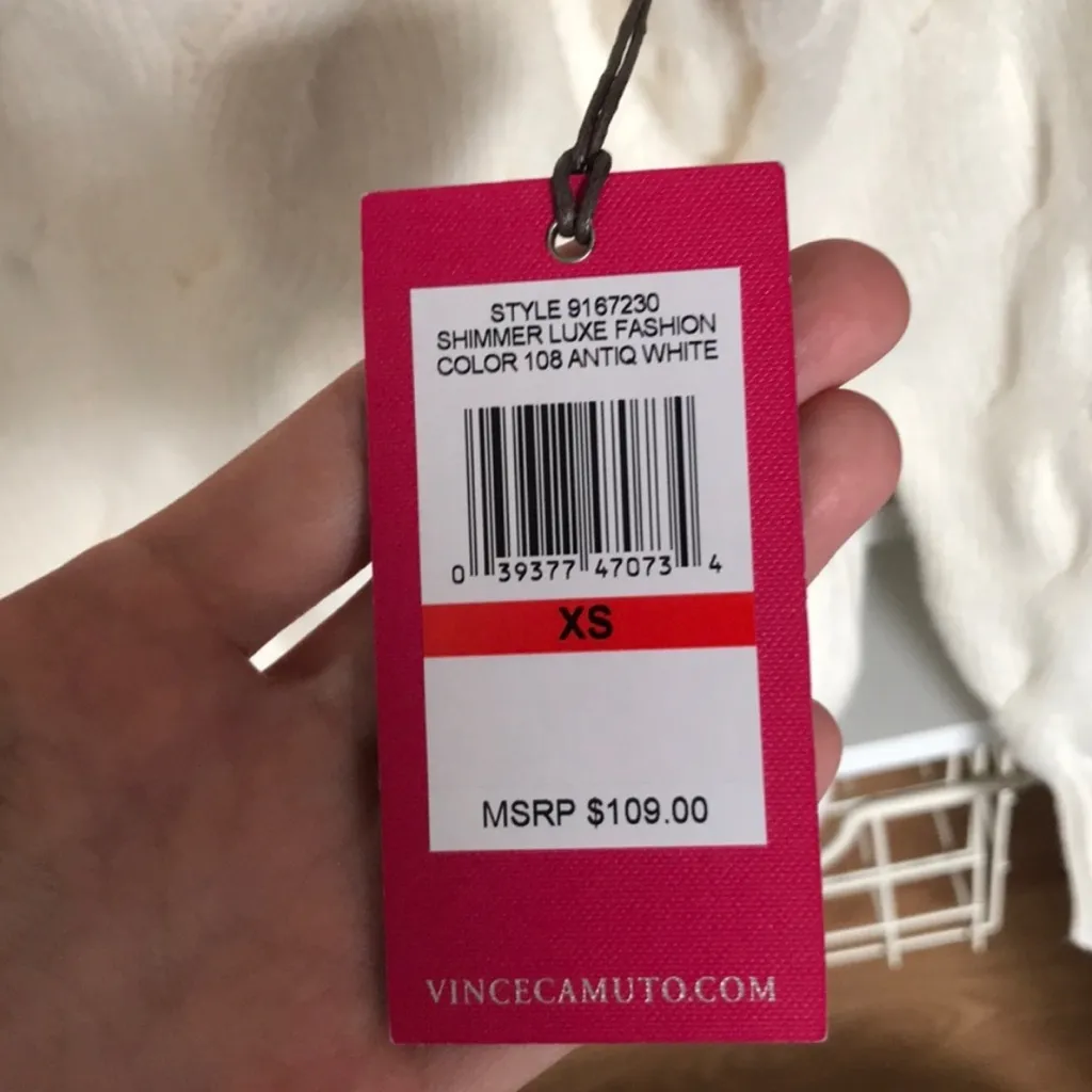 Vince Camuto Cable Knit Sweatshirt New With Tags - Image 3