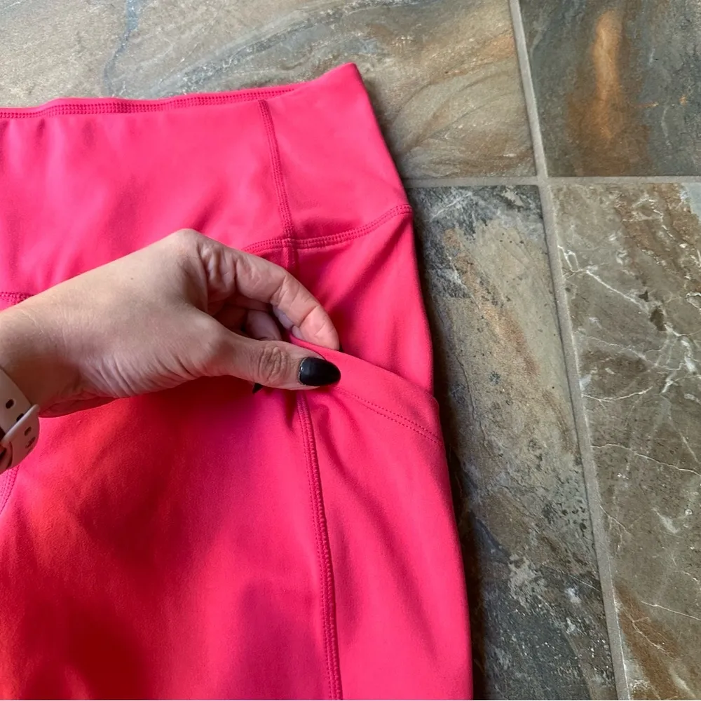 32 DEGREES Pink Crop Leggings Women's Size Medium - Image 3