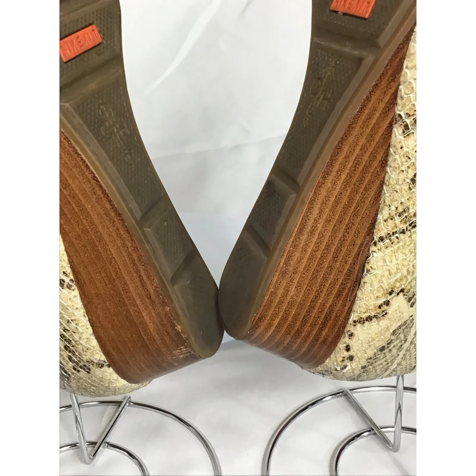 Cole Haan  Nike Air Tali  Wedge  Ballet Snake Print Slip On Shoes Sz.8 Tan EUC - Image 7