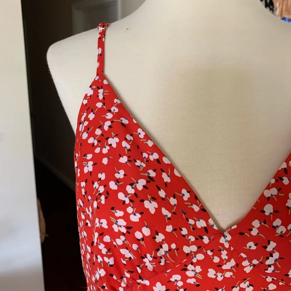 Blues & Greys Mini Floral Print Slip Dress Size Medium Red White - Image 4