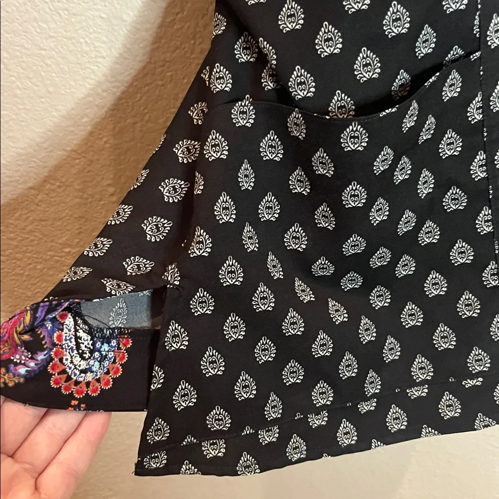 Vera Bradley Women’s Scrubs Scrub Top V Neck Black 2X Medical Dental - Image 5