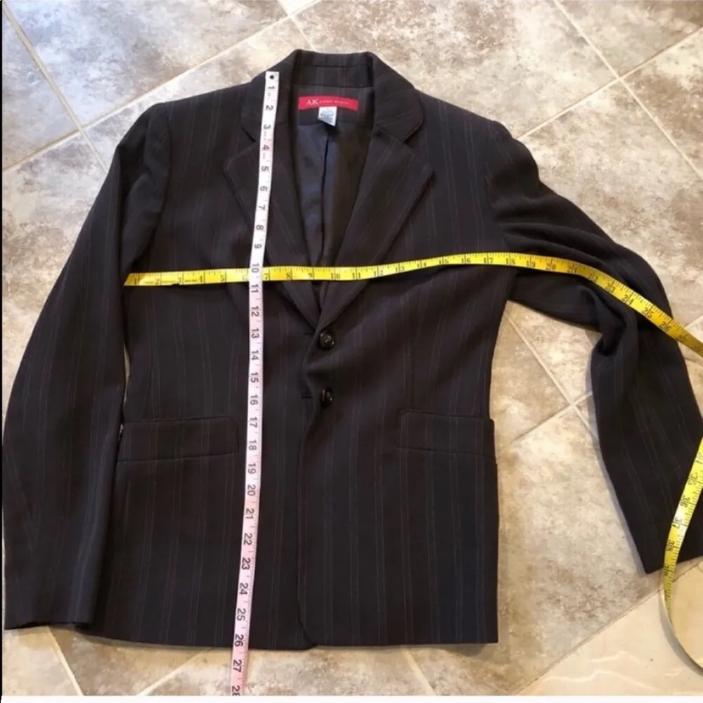 Anne Klein brown pinstripe blazer size 4 - Image 4
