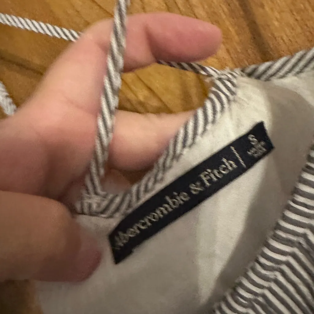 Abercrombie & Fitch Navy and White Striped Dress - Image 3