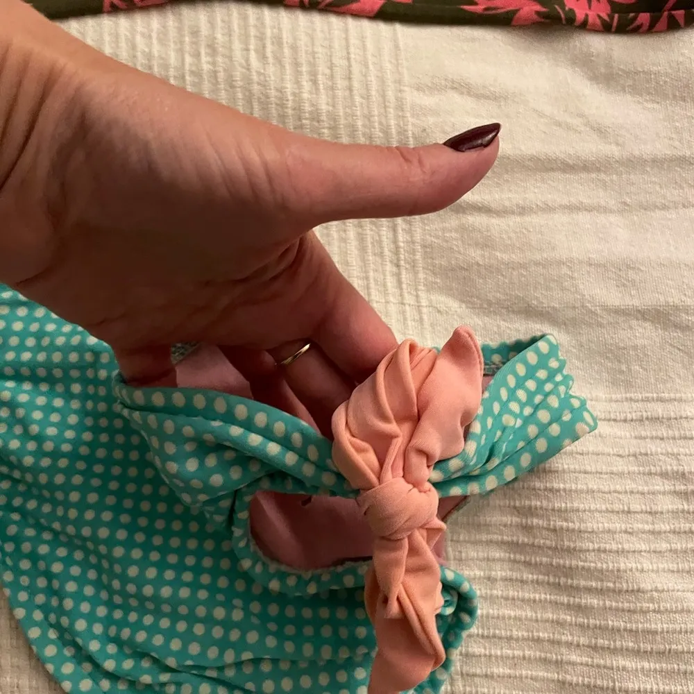 Victoria’s Secret top & Arizona Jeans polka dots bottom, size S summer vacation - Image 6