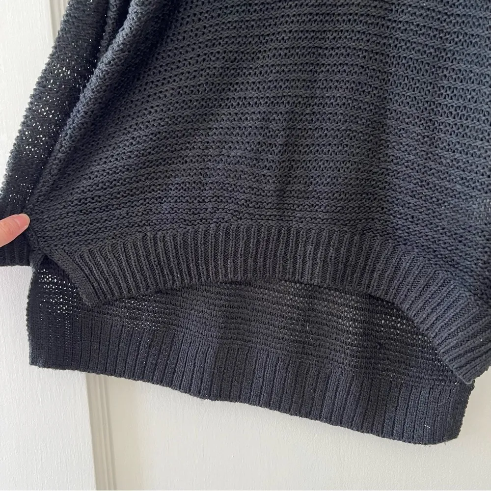 ⭐Express Black Cold Shoulder Cutout Crewneck Ribbed Knit Sweater Size XSmall NWT - Image 4