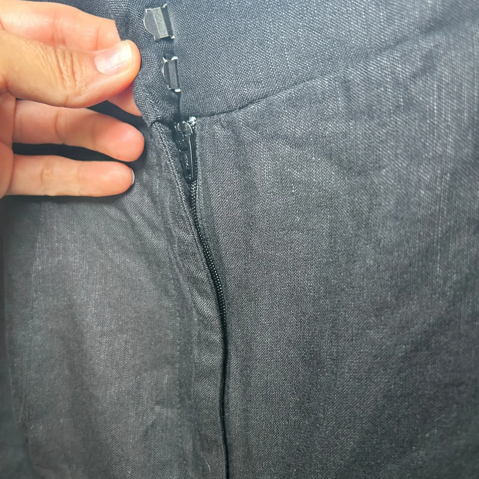 LOFT Black Linen Blend Shorts‎ Size 6 Eyelet Embroidered Hem Casual Summer - Image 3