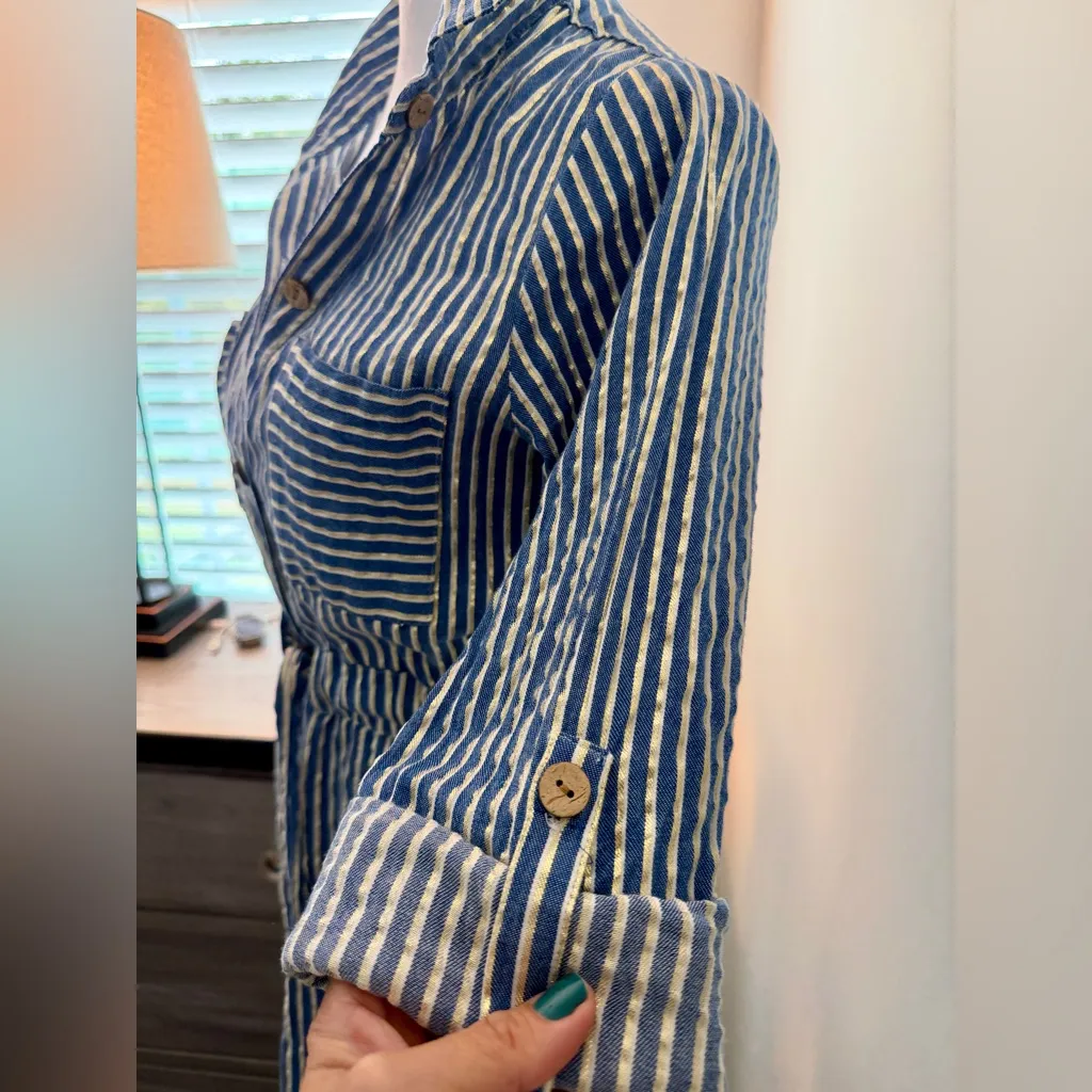 Preloved Blue Striped Button - Image 9