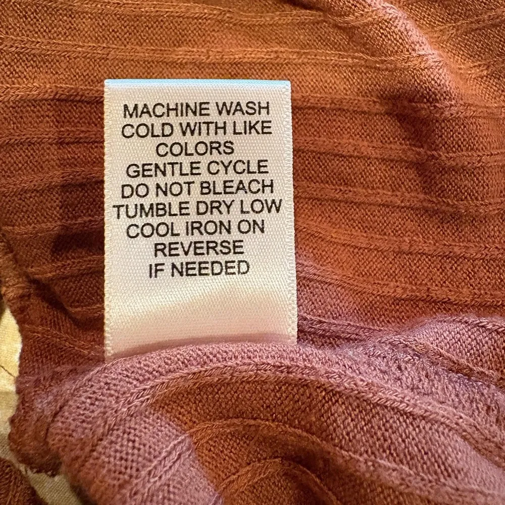 Altar'd State crop tops “Find Your Bow Cropped Open Back Tank," size S - Image 6