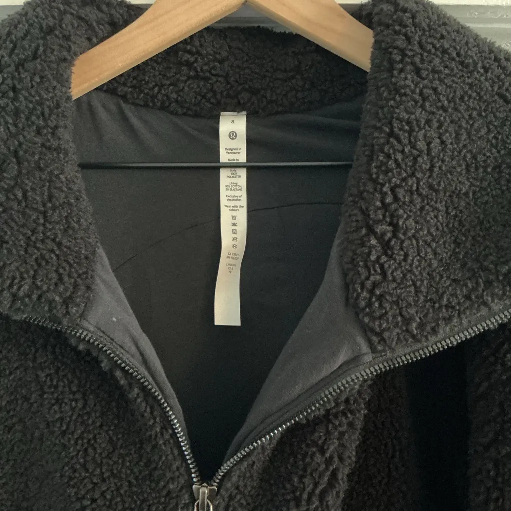 Lululemon Cinchable Fleece Zip-Up size 8 - Image 4