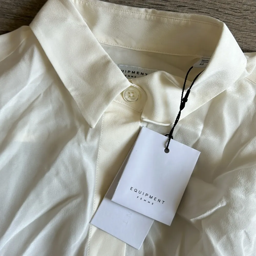 Equipment Shanton button front shirt - Image 2