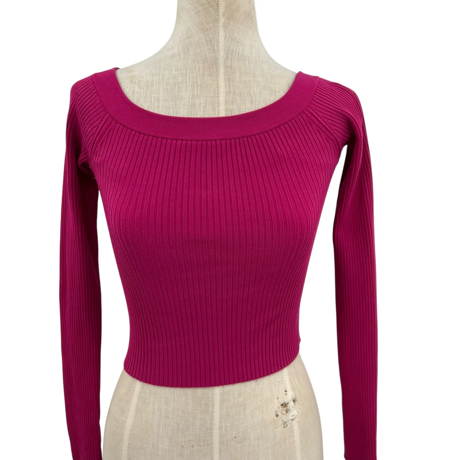 Alice + Olivia Jeanne Off Shoulder Knit Top Sweater‎ Pink Fuchsia Size Small - Image 5