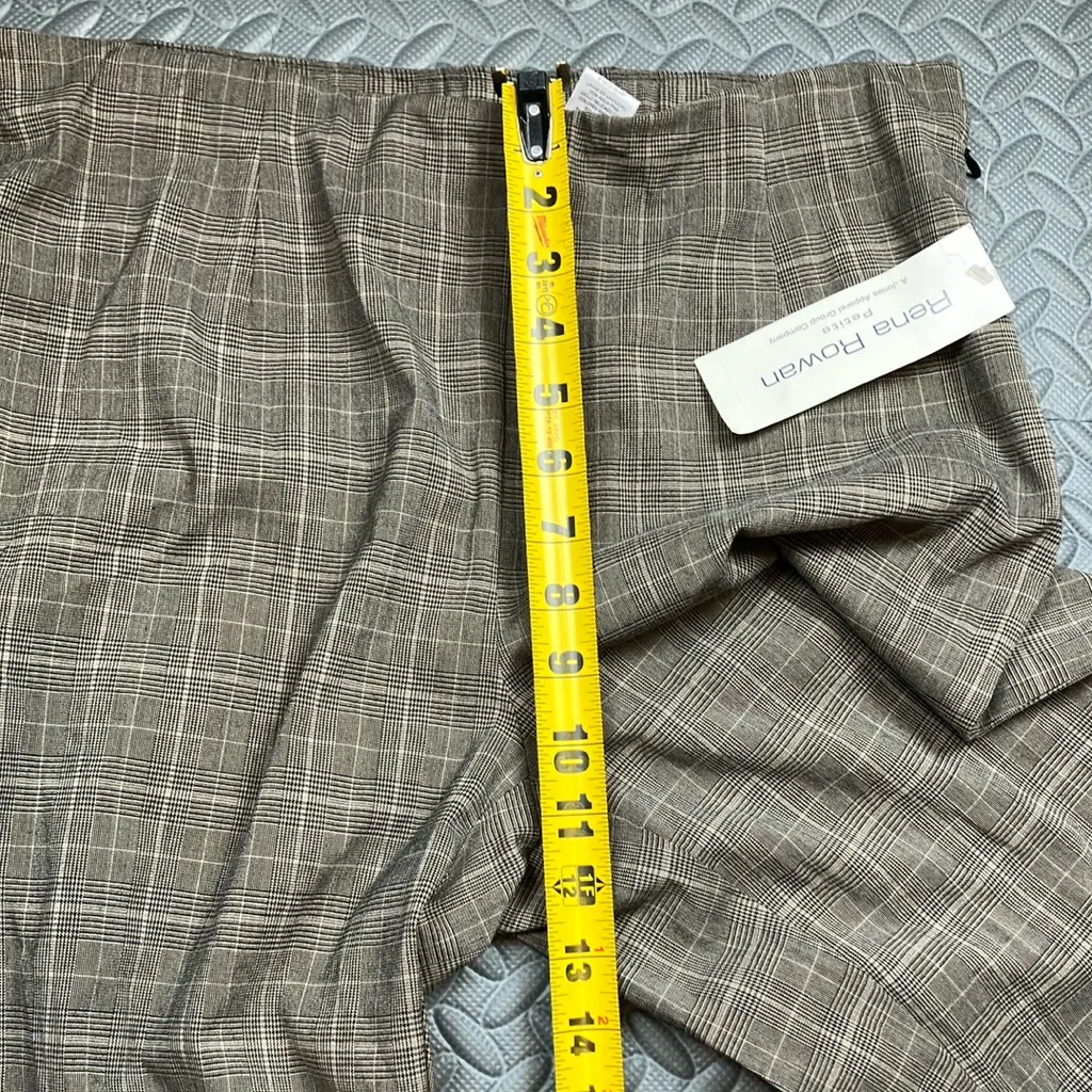 Rena Rowan Women’s Beige Checkered Dress Pants Size 12 Petite - Image 7