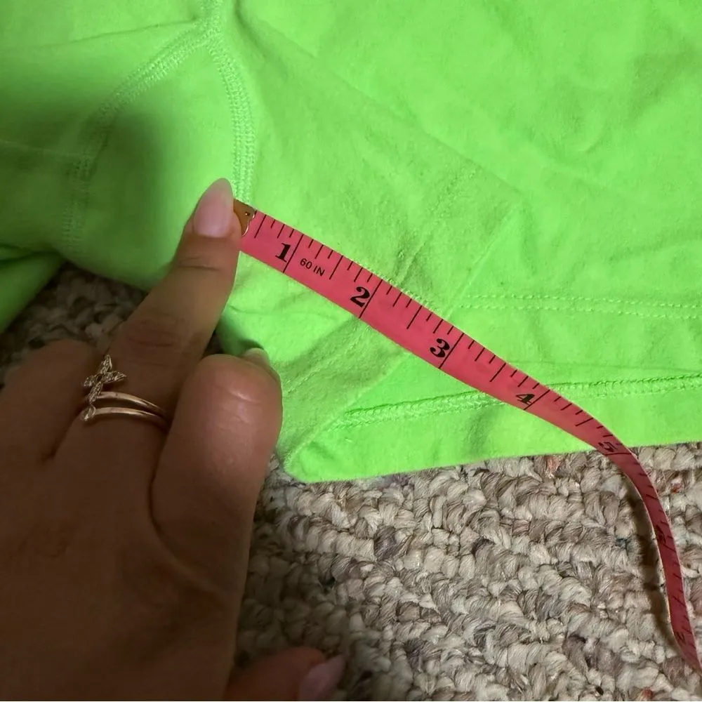 Beyond Yoga SpaceDyed Neon Green Shorts 3”- Size Small - Image 7