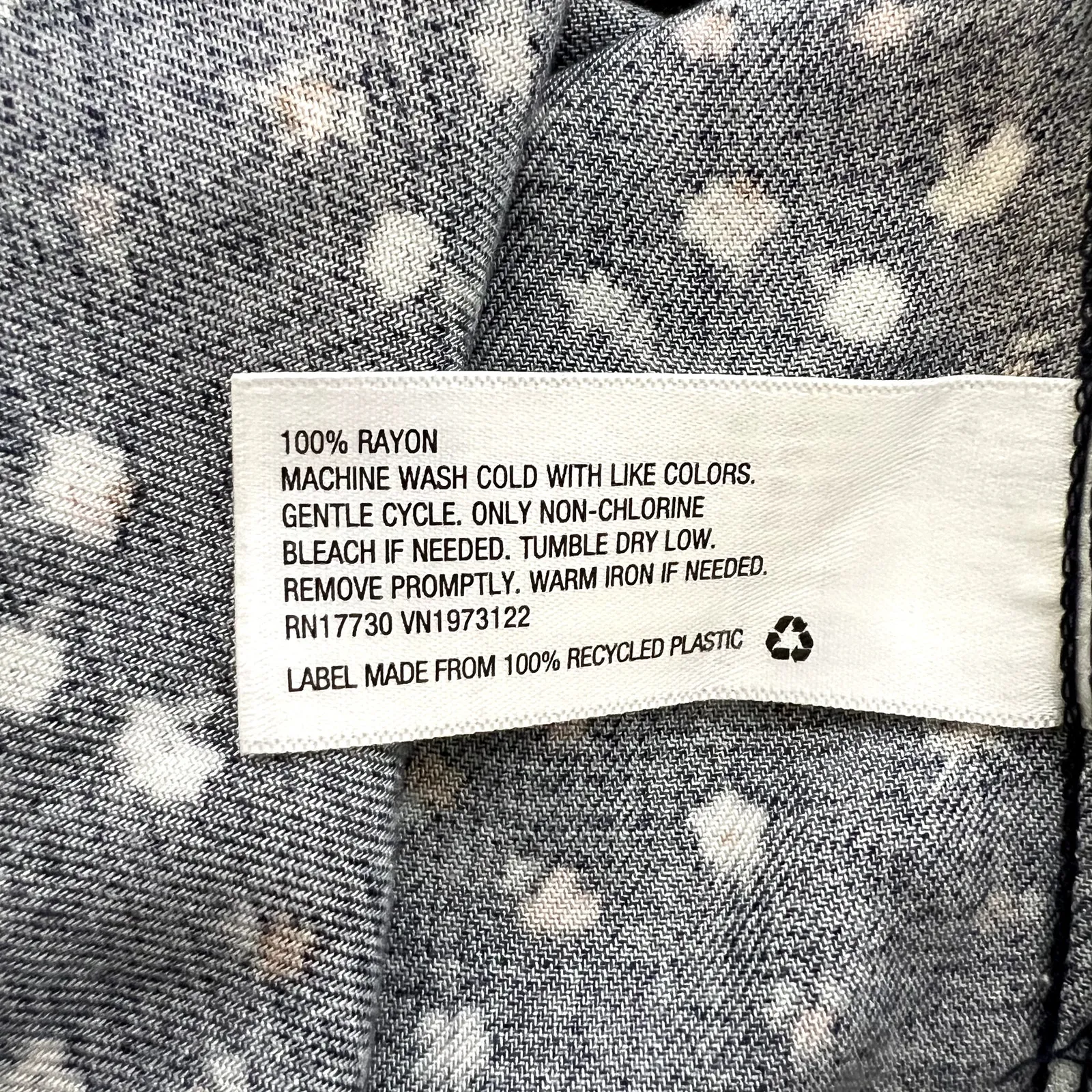 Universal Thread Blue Floral Button Down Top - Image 8