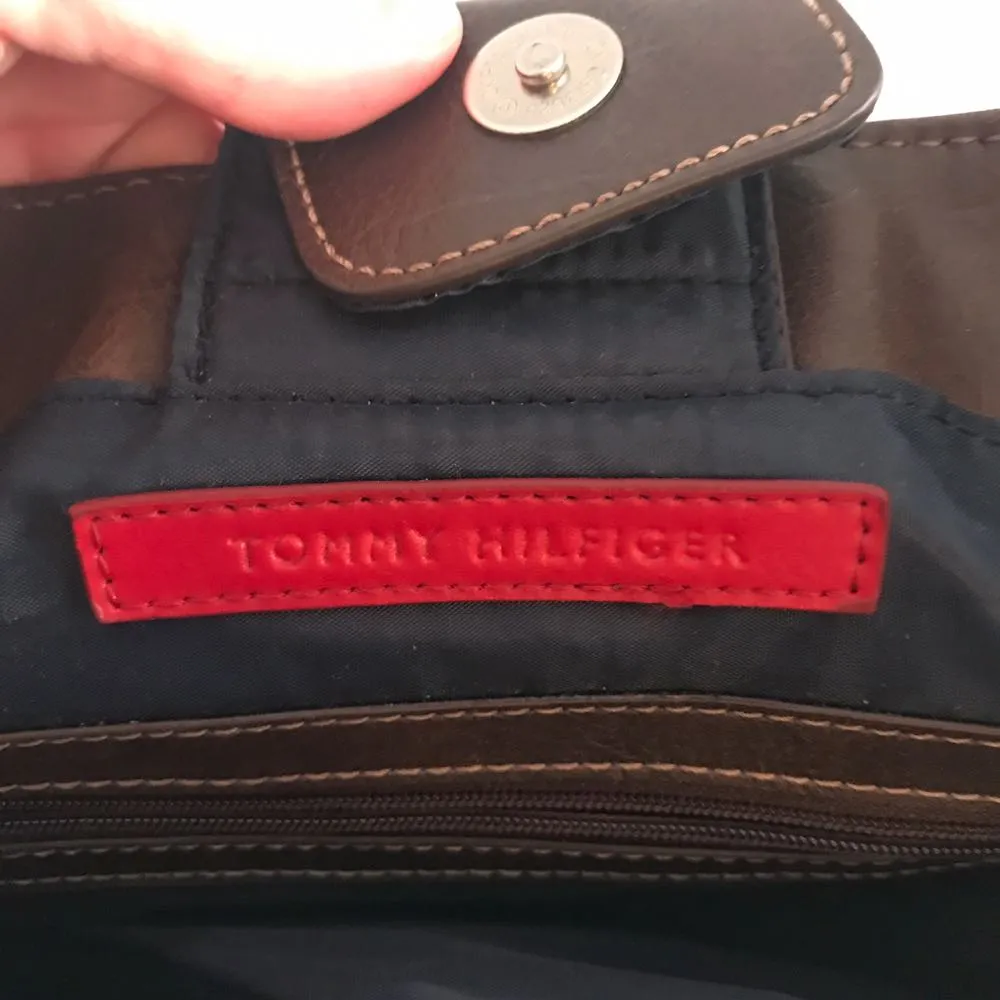 Tommy Hilfiger Monogram Shoulder Tote - Image 7