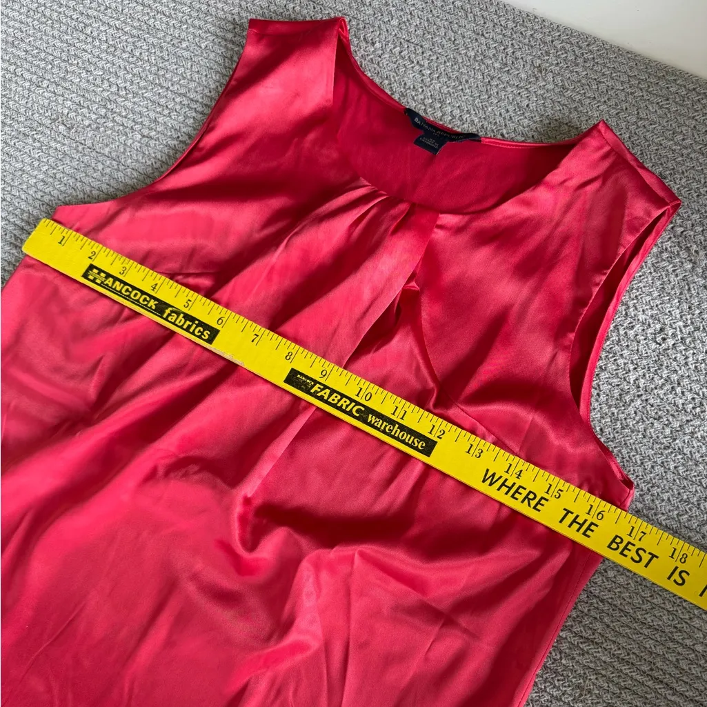Banana Republic Dark Pink Satin Sleeveless Blouse Cami Tank Top Size XS - Image 7