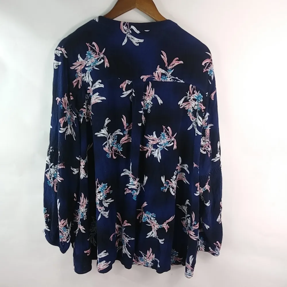 Lane Bryant 22 24 Navy All Over Floral Tunic Top Plus - Image 2