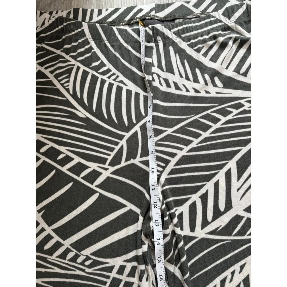 Traveler's by CHICO'S | Women's Tropical Botanical High Rise Wide Leg Pants | 3 Green Size 23 - Image 7