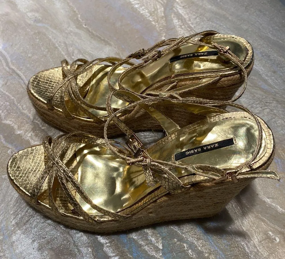 Zara Platform Gold Sandals Size 9 - Image 4
