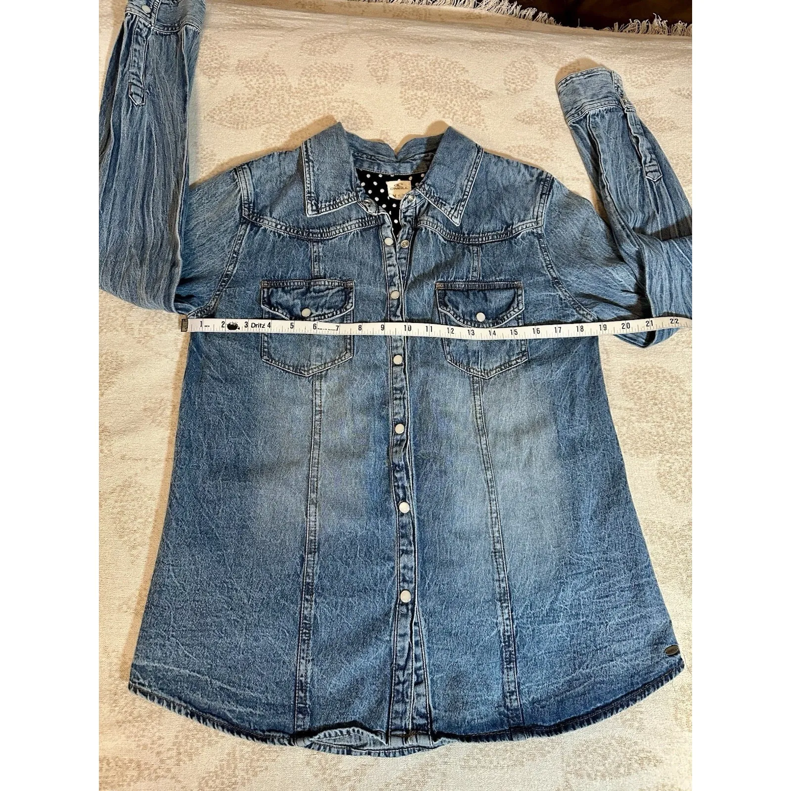 Ladies O'Neil Floral Embroidered Denim Shirt Size Medium - Image 11